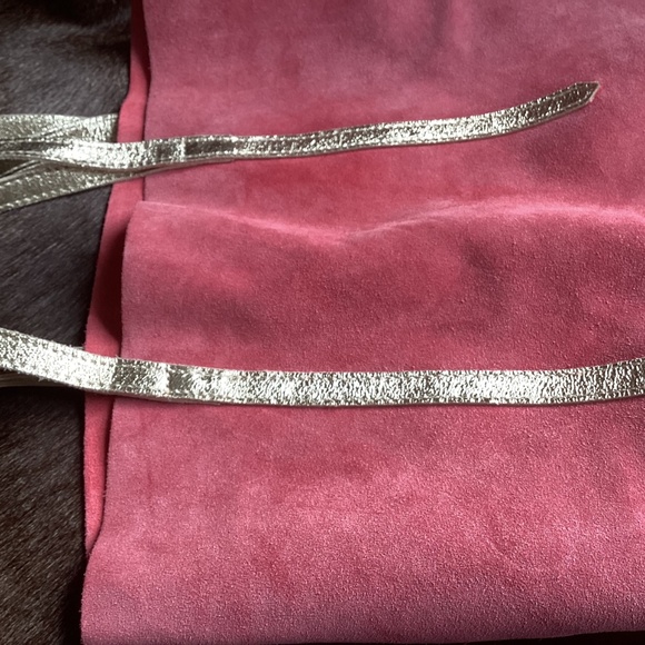 Cinnamon Paris Made In Italy Pink Suede Genuine Leather Tote Handbag🦋 - Picture 9 of 12